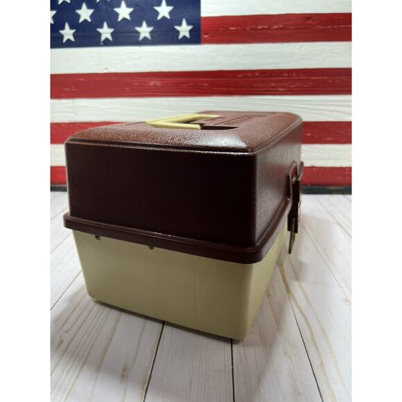 Loaded VINTAGE Plano Tackle Box 4200 2 Tier Fold Out Tray, Salt Water Fishing - Picture 4 of 10